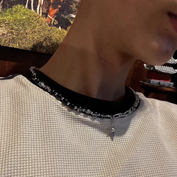 Vòng cổ dây xích hạt đá đen mặt ngôi sao - Phụ kiện thời trang unisex phong cách đường phố